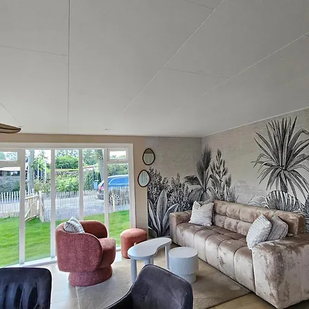 House With Private Sauna And Hottub On Park De Ijsvogel With Swimming Pools And Children Entertaiment Airco