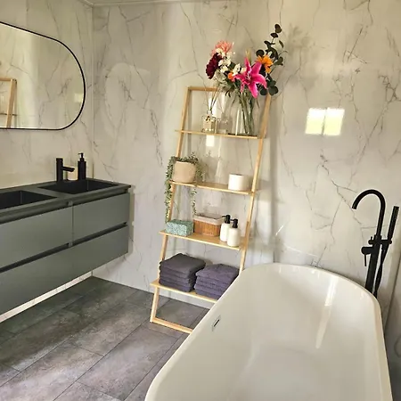 House With Private Sauna And Hottub On Park De Ijsvogel With Swimming Pools And Children Entertaiment Airco Apartment Voorthuizen