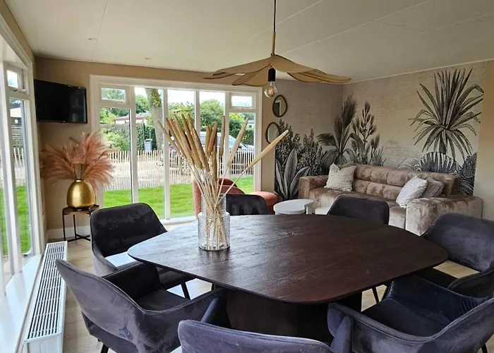 Appartement House With Private Sauna And Hottub On Park De Ijsvogel With Swimming Pools And Children Entertaiment Airco