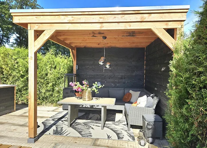 House With Private Sauna And Hottub On Park De Ijsvogel With Swimming Pools And Children Entertaiment Airco Appartement *