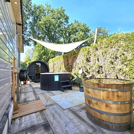 House With Private Sauna And Hottub On Park De Ijsvogel With Swimming Pools And Children Entertaiment Airco Apartman *